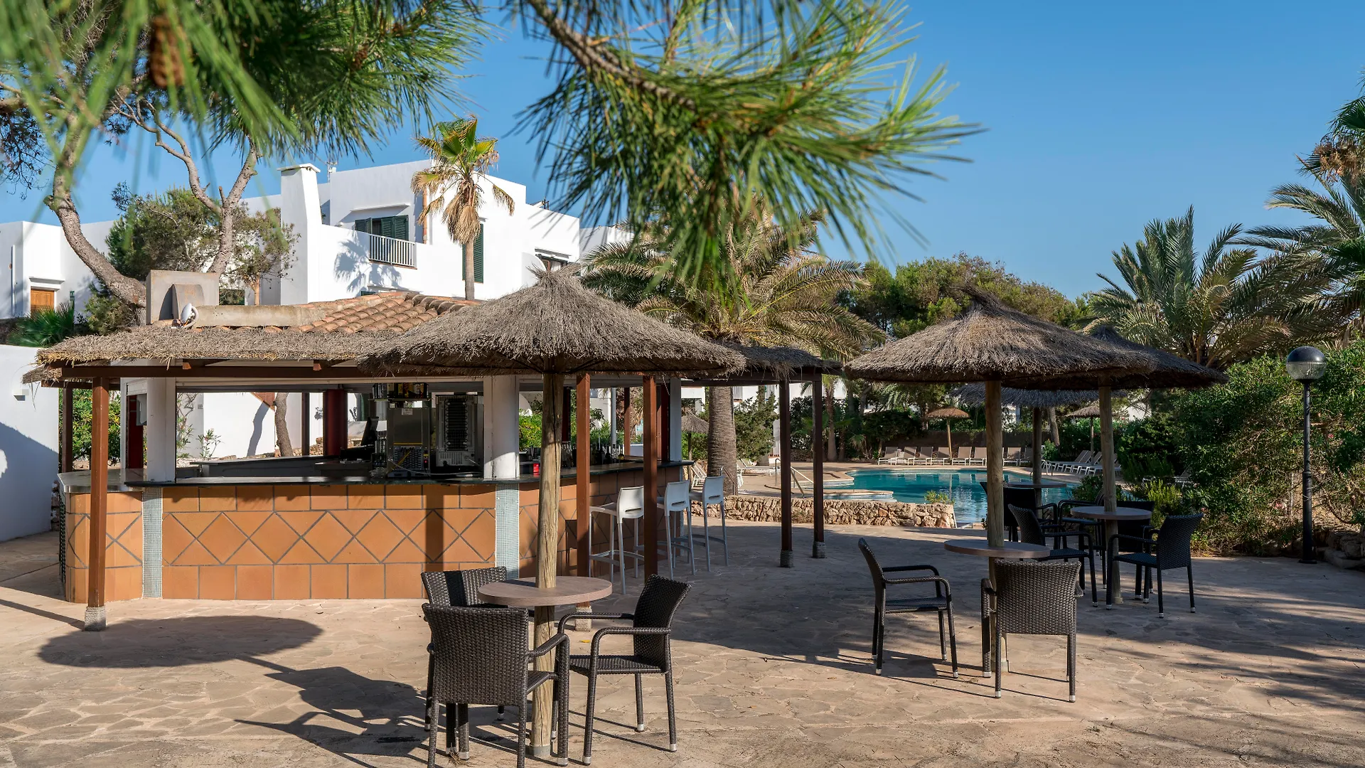 Alua Suites Las Rocas Cala d'Or  Hotel Cala d'Or (Mallorca)
