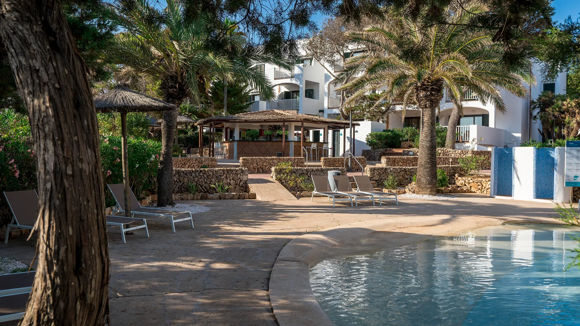 Alua Suites Las Rocas Cala d'Or  Cala d'Or (Mallorca)