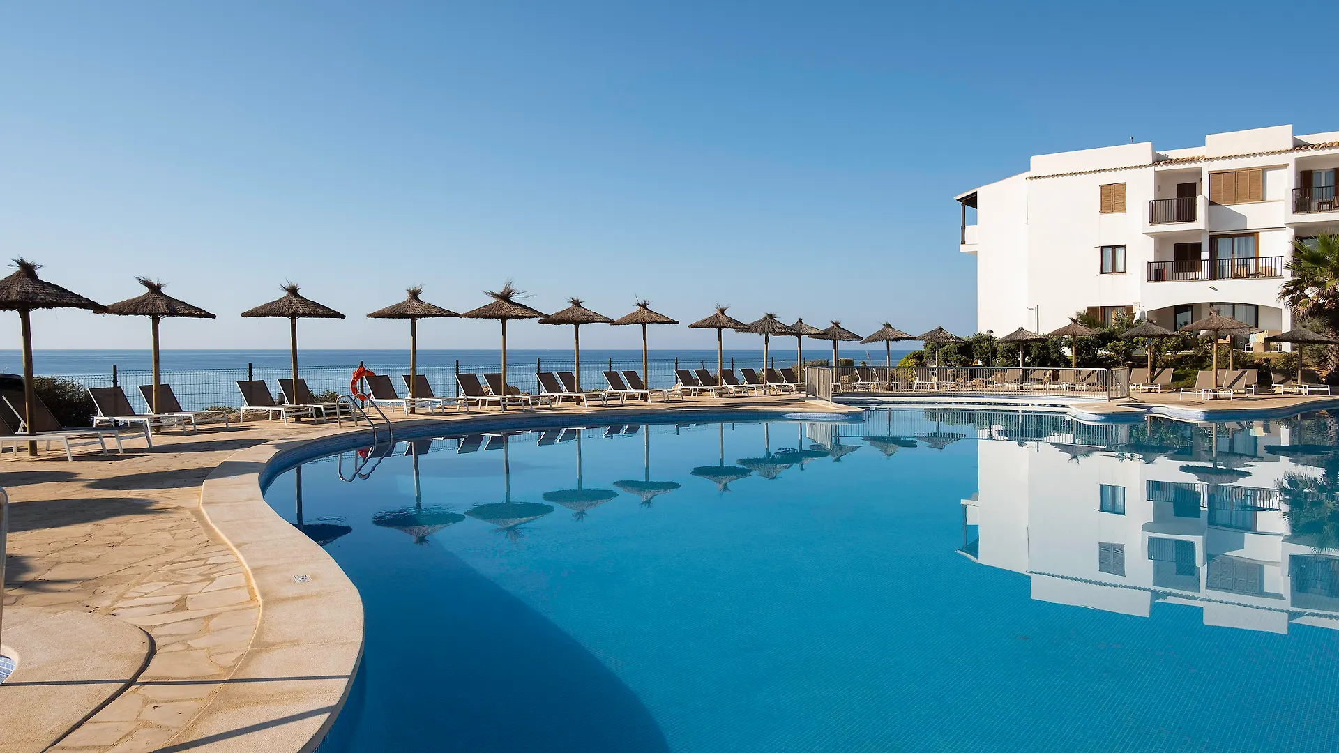 Hotel Alua Suites Las Rocas Cala d'Or
