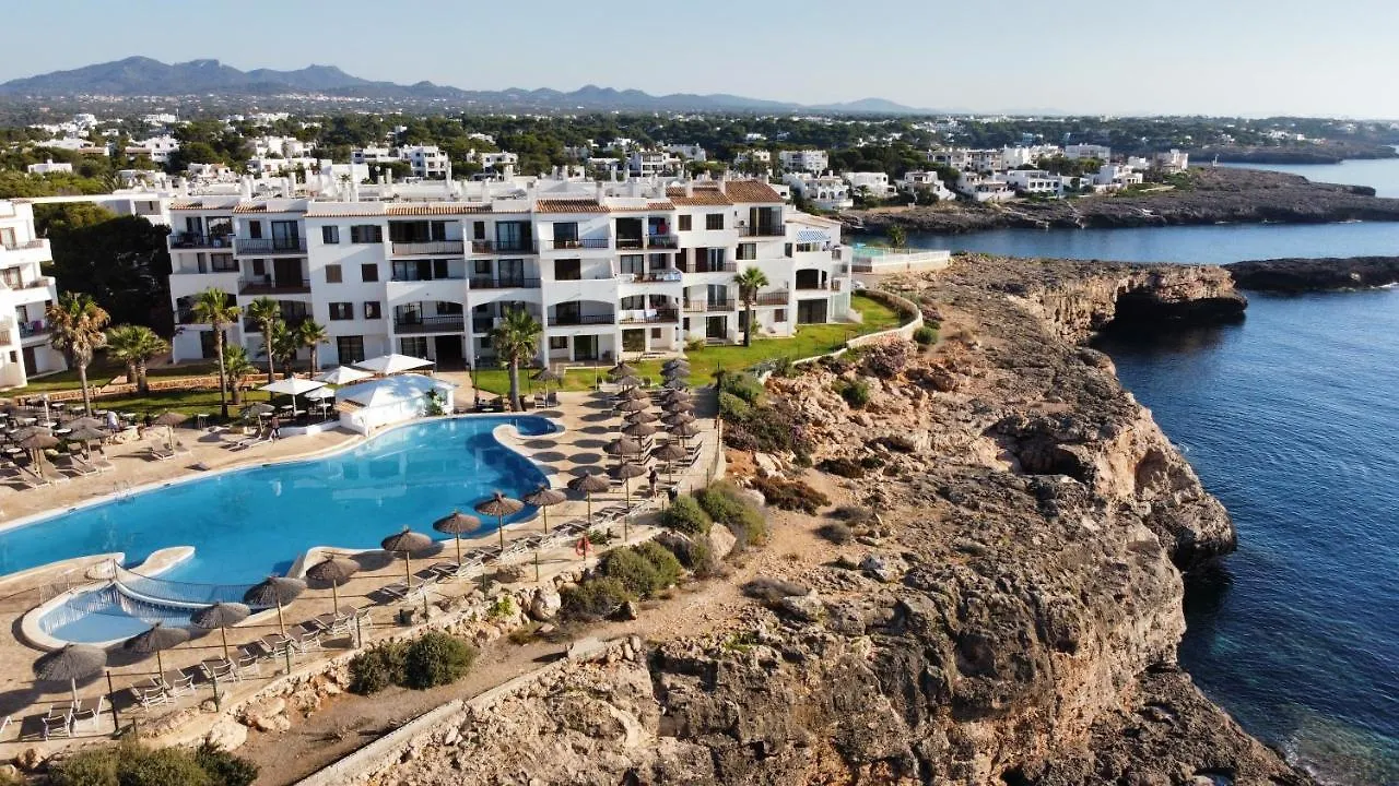 Alua Suites Las Rocas Cala D´Or 4*,